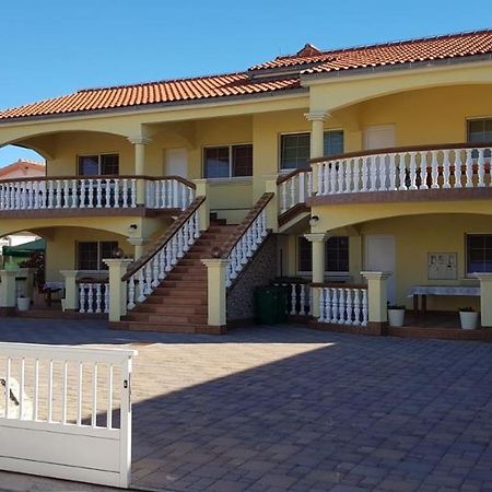 Apartments With A Parking Space Vir - 18407 Екстериор снимка